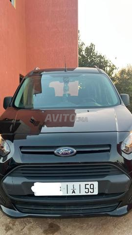 Ford Transit Courier 2017 Diesel – Très bon état - 2