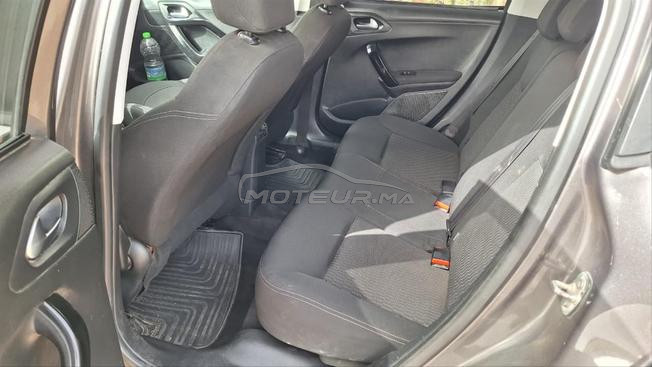  2018je mai vente ma voiture peugeo208 modil