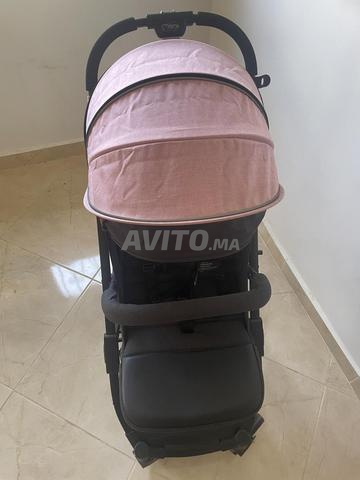 Poussette pliable et légère en excellent état - 2