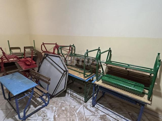 Tables scolaires doubles avec chaises – 200 DH