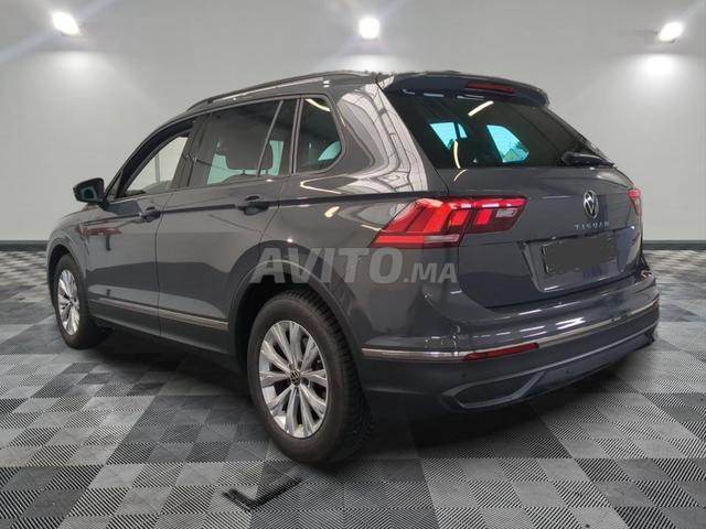 Volkswagen Tiguan - 2