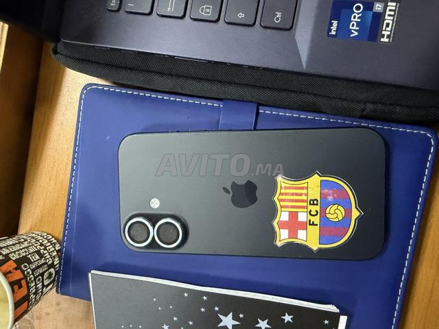 iPhone 16 comme neuf 90 avec boîte originale
