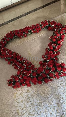 أزهار حمراء بطول 5 م للزينة - 2