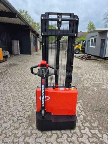 Gerbeur Électrique 1.5 Tonne - 3 Mètres