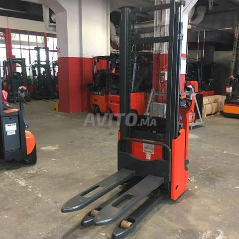 Gerbeur Électrique 1.5 Tonne - 3 Mètres