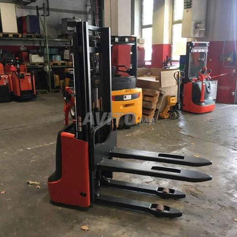 Gerbeur Électrique 1.5 Tonne - 3 Mètres