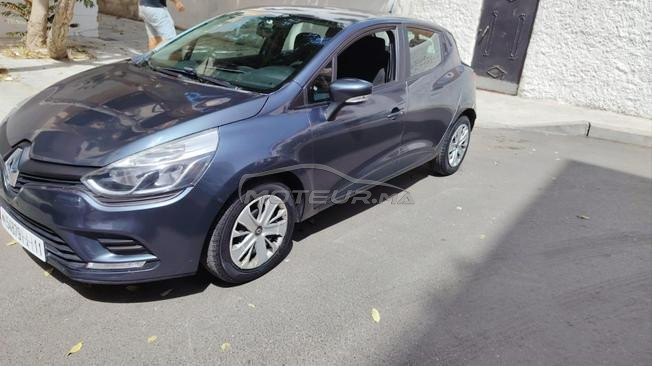 Renault clio essence avendre 
