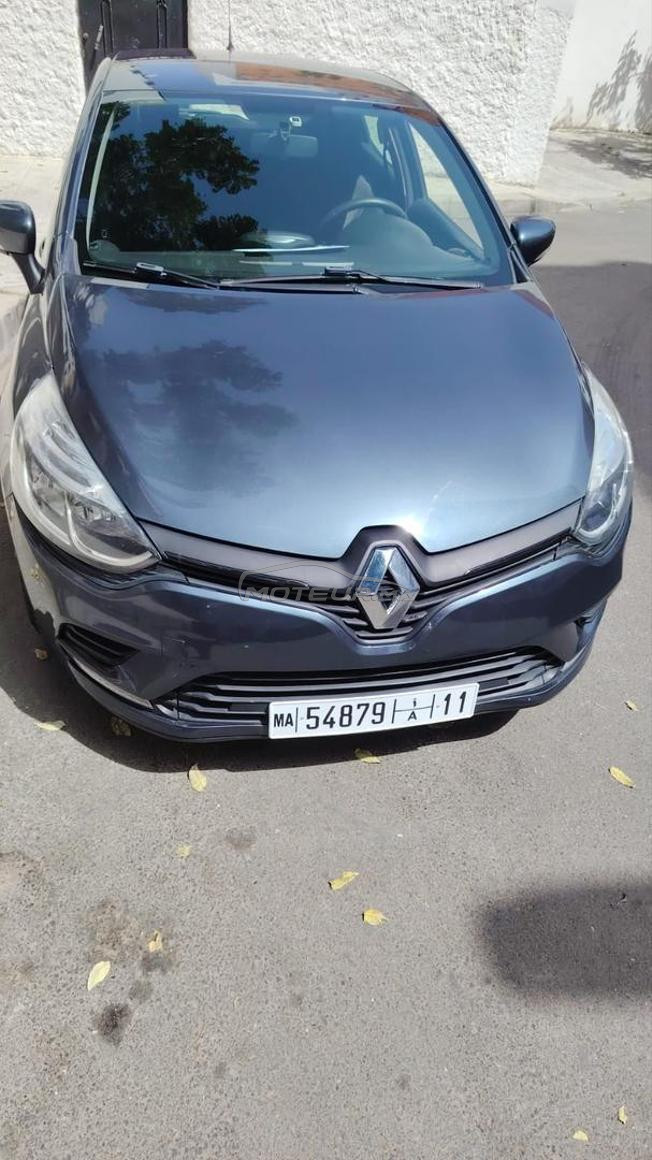 Renault clio essence avendre 