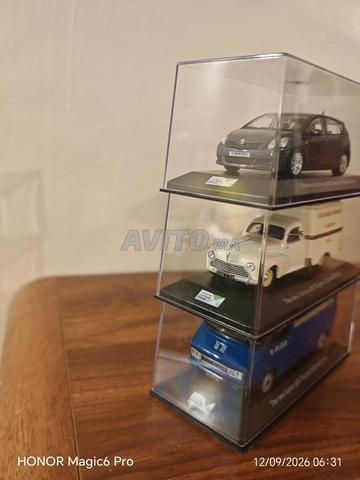 3 voitures miniatures à l'échelle 1/43 - 2