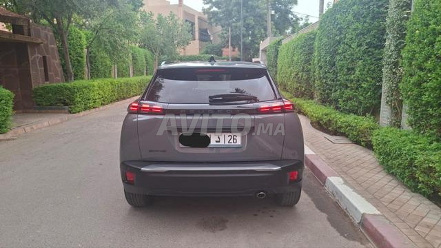 Peugeot 2008 Allure من المالك الأول أوتوماتيك - 2