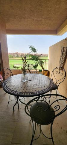 طاولة طعام - 2