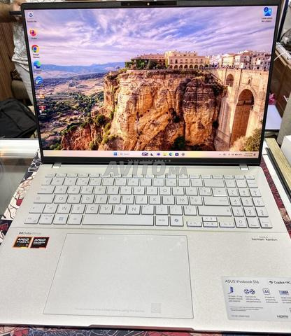 ASUS Vivobook S 16 Ryzen AI 7 350 avec Radeon