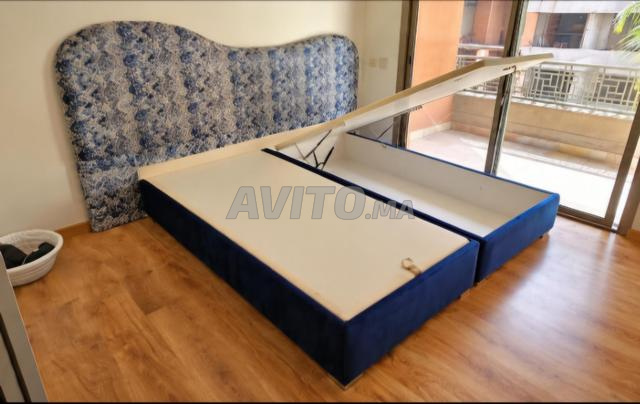 Un lit double séparable en deux lits simples bla matelas