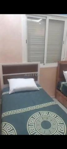 شقة مفروشة جديدة كلياً قرب المطار - 2