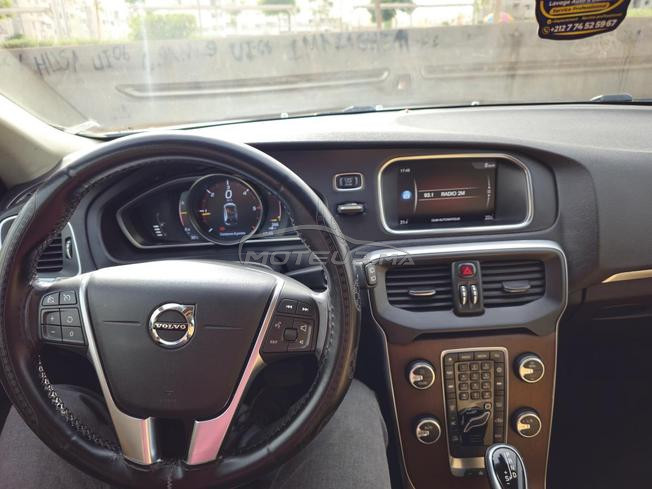 Volvo V40 Diesel Automatique 2019 à Agadir