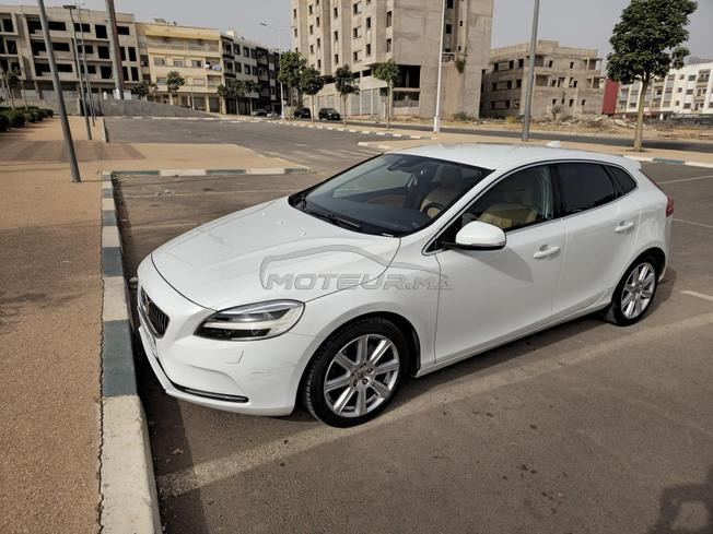 Volvo V40 Diesel Automatique 2019 à Agadir