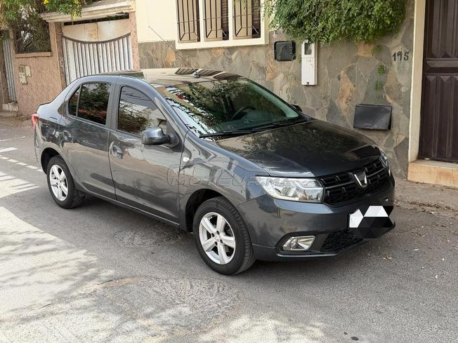 DACIA LOGAN DIESEL TOUTE OPTION ÉTAT NEUF 