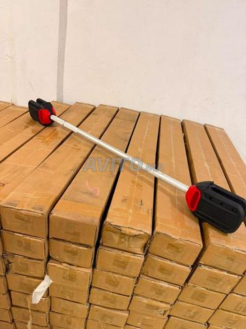 DÉSTOCKAGE MASSIF  Barre de musculation avec poids