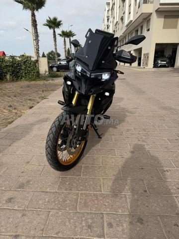 voge 525 DSX Blacknight - 2