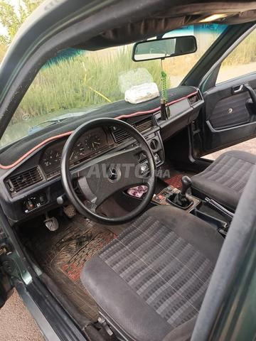 Mercedes 190 - 2