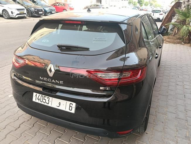voiture presque neuve