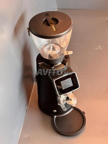 مطحنة قهوة محترفة Compak E6 OD - 2