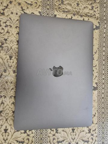 MacBook Pro i7 16 Go 512 Go version 2019
