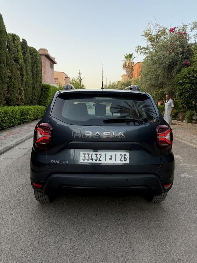 Dacia duster 2023 automatique 4 pneus neufs 