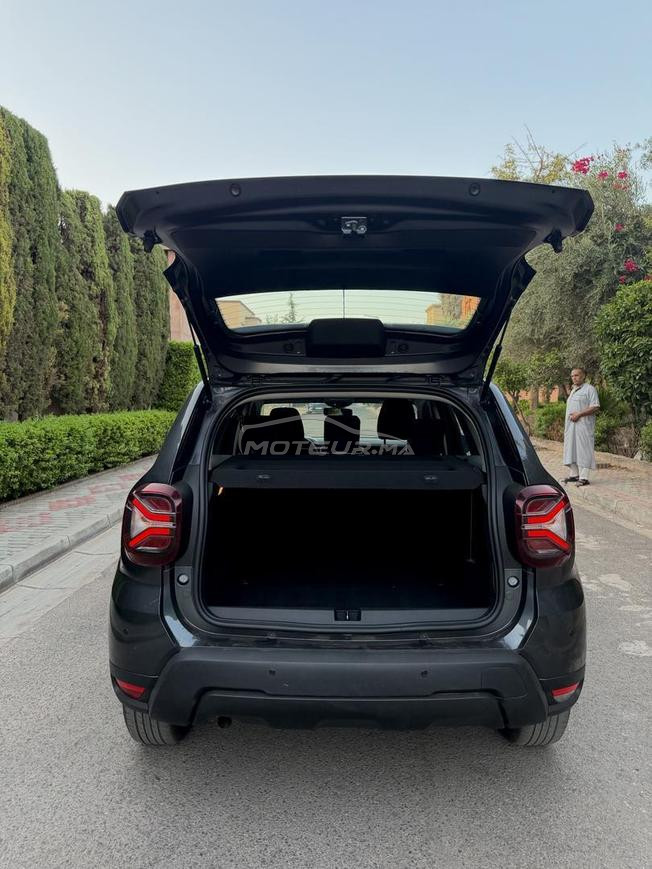 Dacia duster 2023 automatique 4 pneus neufs 
