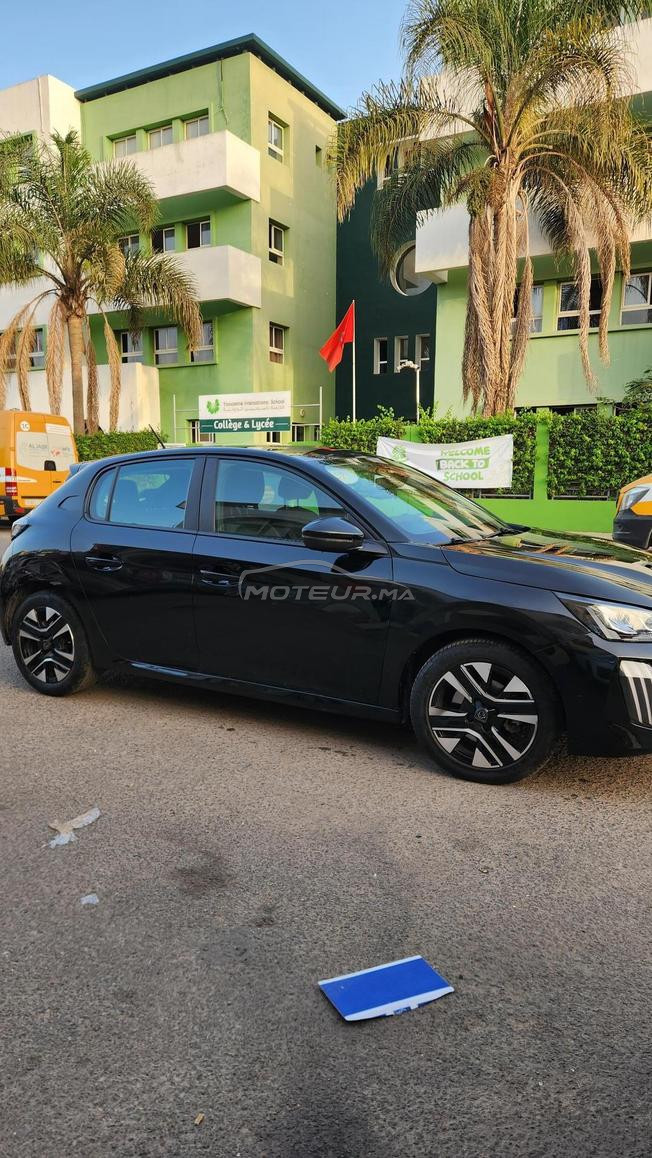 Peugeot 208 Diesel Manuelle 2024 à Casablanca