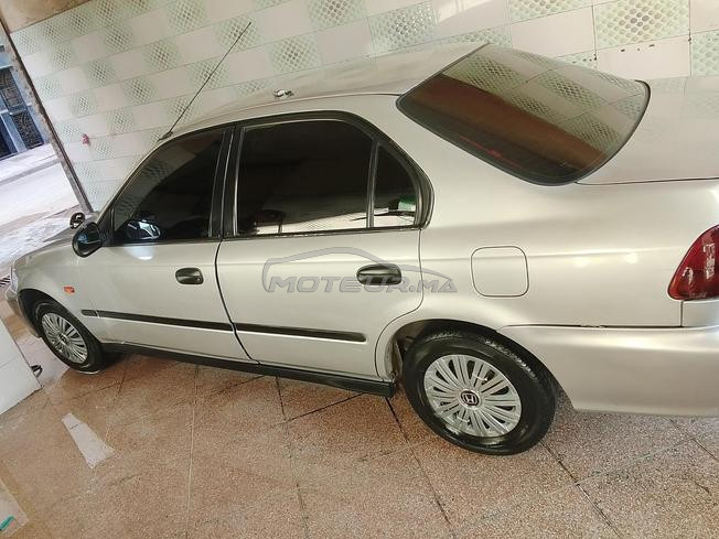 Honda Civic Essence Oujda