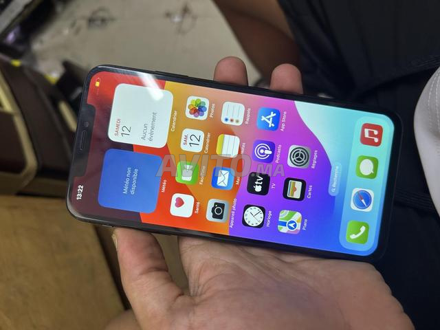 iPhone XS Max 64 Go - 2