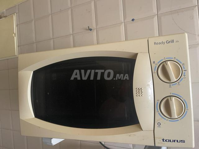 Micro-ondes Taurus Ready Grill 20L للبيع 