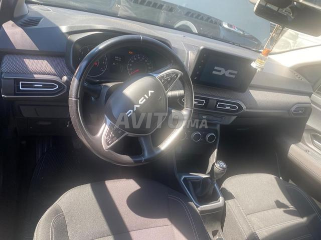 Dacia Logan Diesel Manuelle 2024 à Tanger - 2