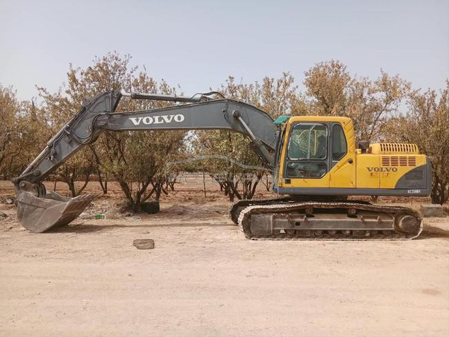 volvo 210 