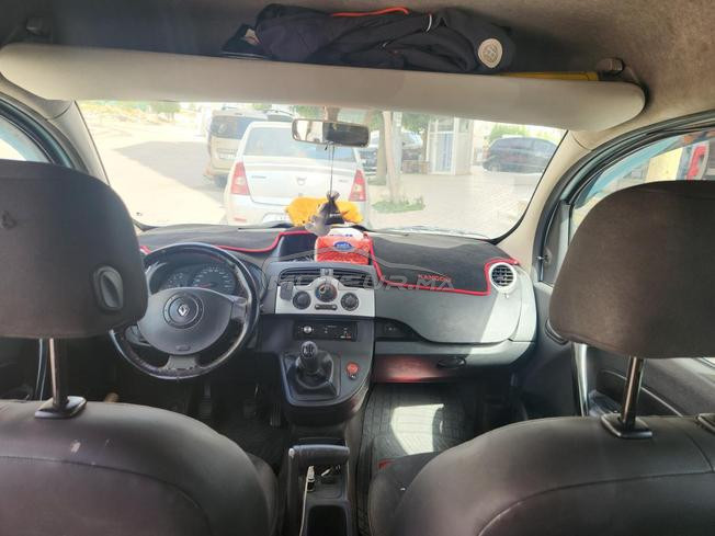 Renault Kangoo بحالة جيدة، اقتصادية وعملية، 