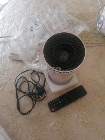 جهاز عرض وسائط متعددة عالي الجودة - 2