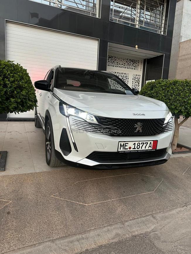 3008 GT essence hybride électrique 2023 ded 2024
