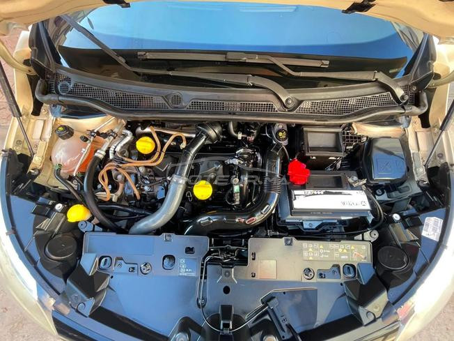 Renault Captur Diesel Manuelle 2017 à Rabat