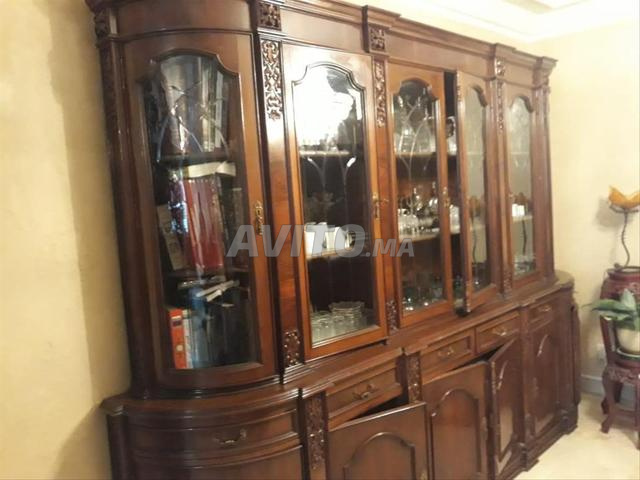 Grand buffet vitrine en bois massif - 2