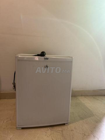 Mini bar Beko MBA 4110 W, capacité 33L net - 2