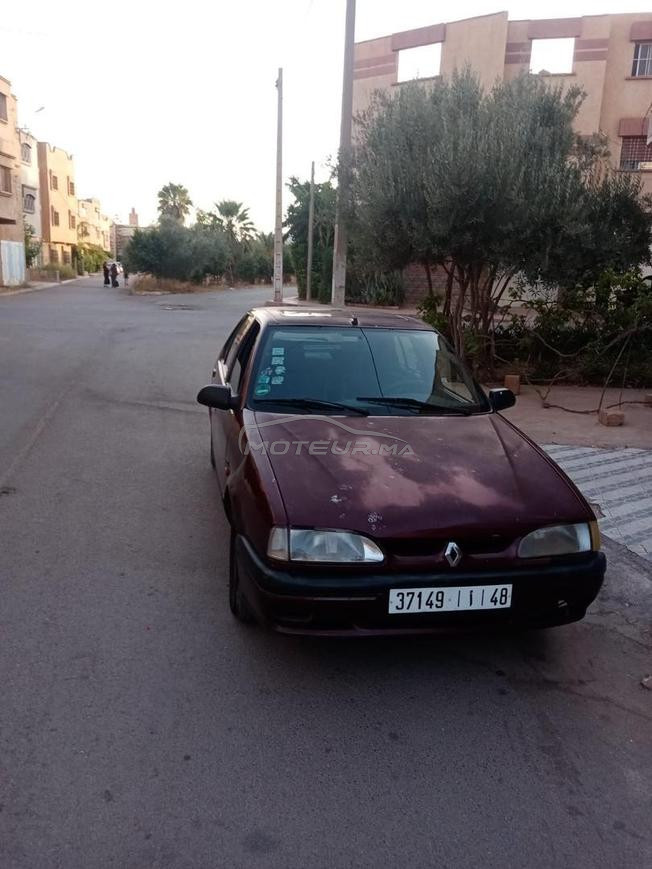 Renault R19 bon etat essance avendre oujda 
