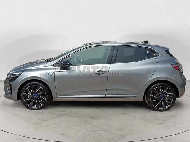 RENAULT. Clio - 2