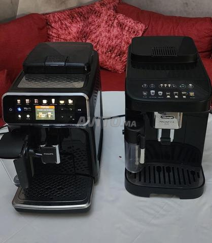 Machine à café De'Longhi et Philips - 2
