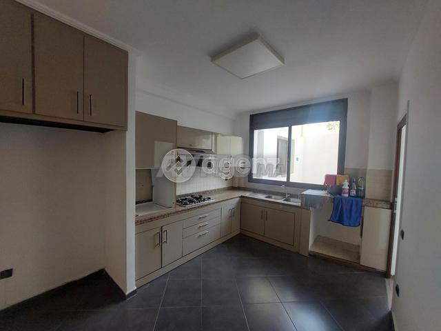 CMN-MA-2858 - Appartement à vendre à Bd Abdelmoumen - 2