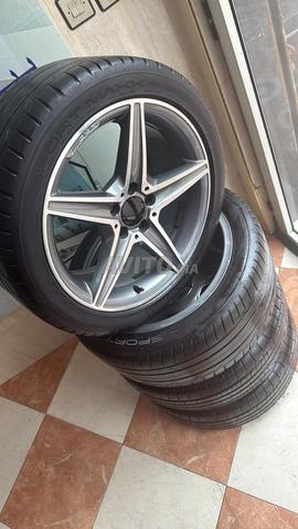 4 جنوط ألمنيوم AMG مرسيدس أصلية مع إطارات