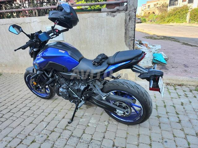 YAMAHA MT 07 2023 a 92.000dhs. 7500km - 2