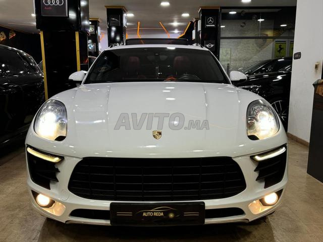 PORSCHE MACAN - 2