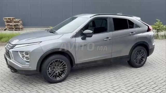 Mitsubishi Eclipse Cross   - 2