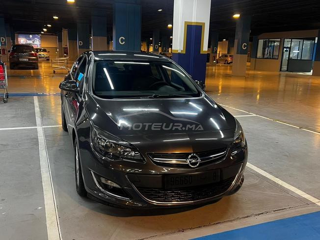 Opel Astra 2016 – 2L 150 cv – Boîte automatique